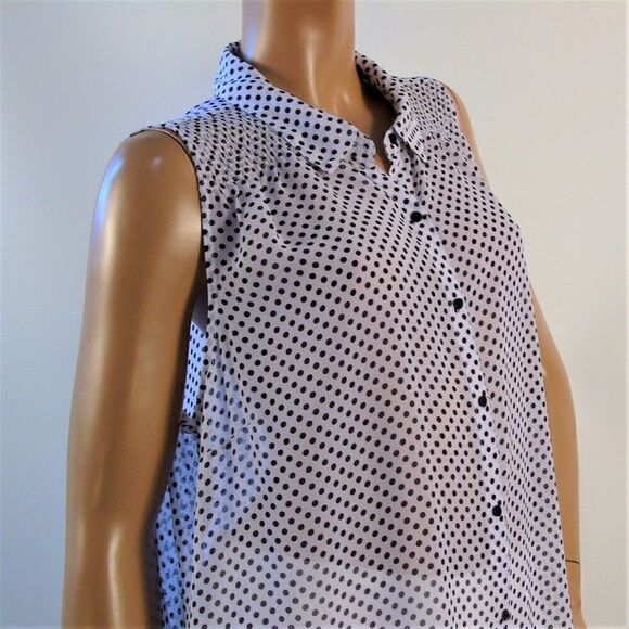 Polka Dot Sleeveless Blouse a.n.a. A New Approach - Picture 4 of 10